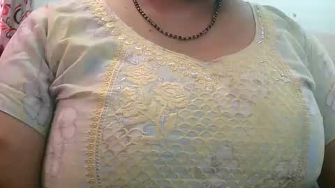 soni88888 online show from February 5, 2025, 4:48 am