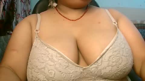 soni88888 online show from April 4, 2026, 3:20 pm