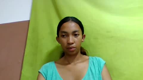 sonia4000 online show from July 16, 2026, 2:50 am