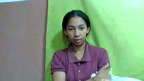 sonia4000 online show from July 19, 2026, 5:33 am