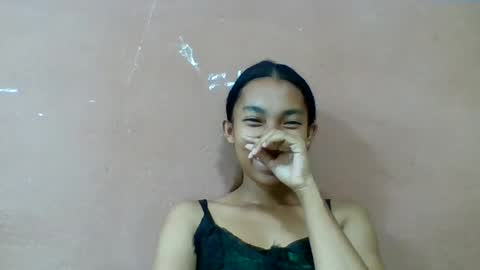 sonia4000 online show from July 26, 2026, 4:03 pm