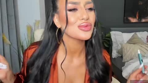 Sonia  Rey online show from May 19, 2026, 6:58 pm