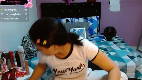 sonialatin69 online show from February 5, 2025, 10:01 pm