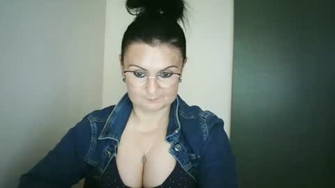Sonja online show from July 28, 2026, 11:17 am
