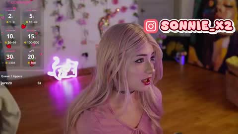 Sonnie online show from April 15, 2026, 2:57 pm