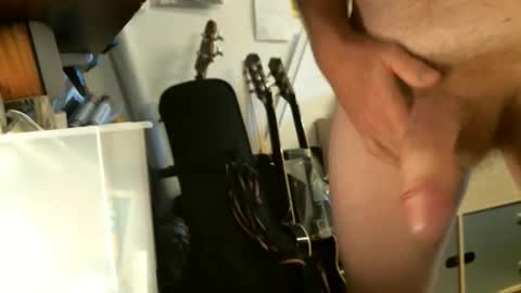 BruceWilly online show from September 22, 2025, 11:01 am