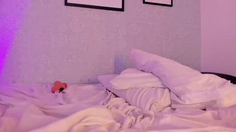 Sophia online show from January 17, 2025, 10:56 pm