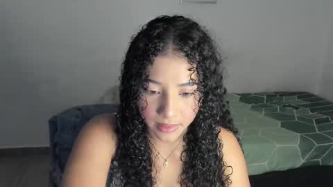 Snapshot of sophi_baby chatting on February 21, 2026, 4:24 am Sophi baby online show from February 21, 2026, 4:24 am
