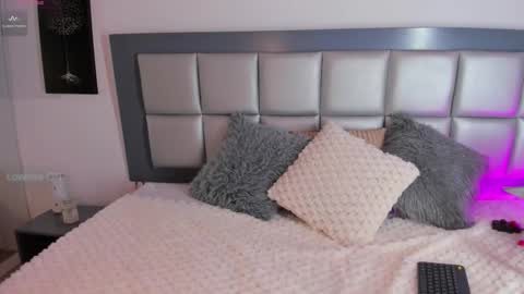 Snapshot of sophi_leone_ chatting on February 26, 2026, 12:04 pm sophi Leone online show from February 26, 2026, 12:04 pm