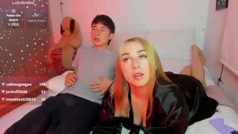 Snapshot of sophi_moreno chatting on December 20, 2024, 2:41 am Sofi online show from December 20, 2024, 2:41 am