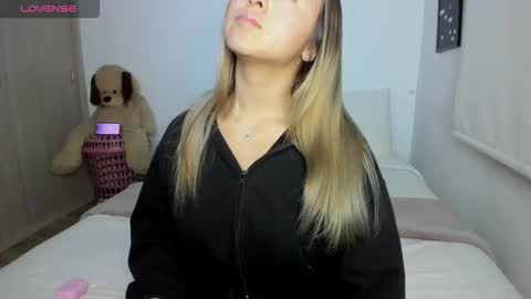 Sofi online show from March 3, 2026, 1:12 am