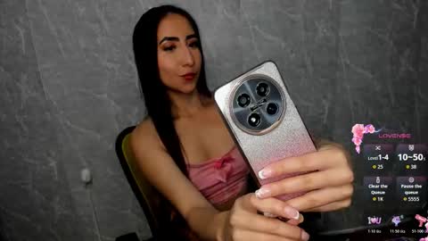 Snapshot of sophi_thaylorr chatting on November 29, 2025, 1:36 pm Sophi Thaylorr online show from November 29, 2025, 1:36 pm
