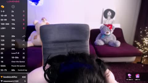 sophia__olsen online show from January 9, 2025, 9:27 am