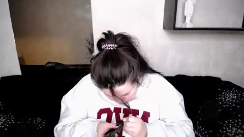 sophia__olsen online show from October 23, 2025, 5:40 am