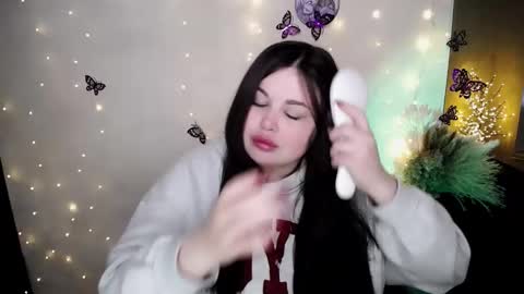 sophia__olsen online show from February 8, 2026, 6:50 am