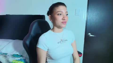 Snapshot of sophia_arevalo_ chatting on October 26, 2025, 3:01 am Sophia online show from October 26, 2025, 3:01 am
