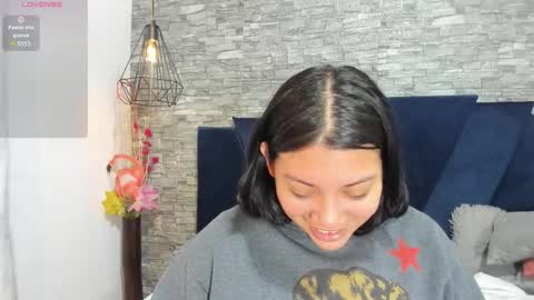 Sophia  online show from September 12, 2025, 10:48 am