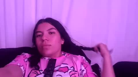 Sara Sophia online show from January 1, 2025, 8:37 pm