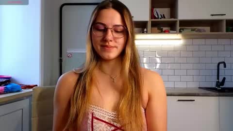 Snapshot of sophia_euphoria chatting on February 8, 2026, 8:29 am Sophia online show from February 8, 2026, 8:29 am