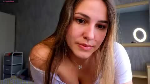 Snapshot of sophia_euphoria chatting on May 10, 2026, 9:47 am Sophia online show from May 10, 2026, 9:47 am