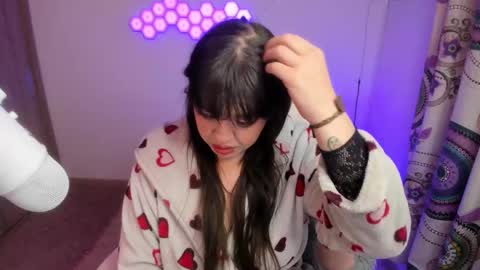sophia_grants online show from September 18, 2025, 4:03 am