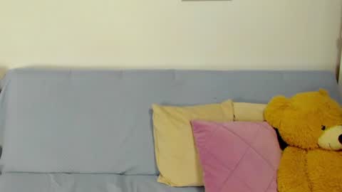 sophia CM online show from July 19, 2026, 1:04 pm