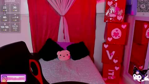 Snapshot of sophia_milano chatting on February 12, 2025, 12:12 pm sophia_milano online show from February 12, 2025, 12:12 pm