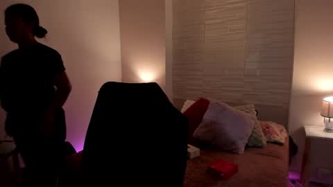  S O P H I A  online show from March 31, 2026, 12:05 pm