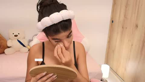 Sophia Storm online show from April 17, 2026, 2:14 am