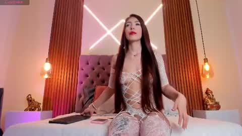 sophia_turneer online show from June 19, 2026, 3:00 am