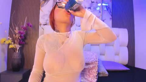 sophiaa10 online show from June 11, 2026, 12:32 am