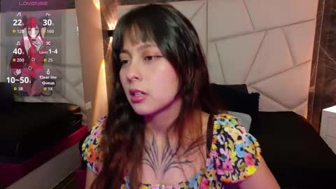 Sophi  online show from October 29, 2025, 11:45 am