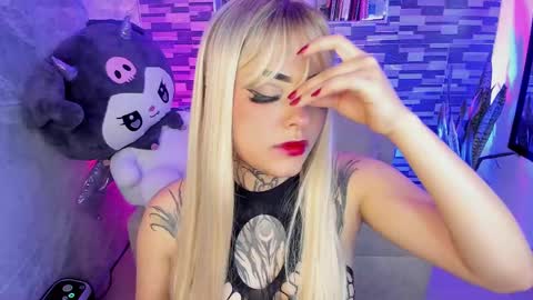 Sophia online show from October 12, 2025, 11:59 pm