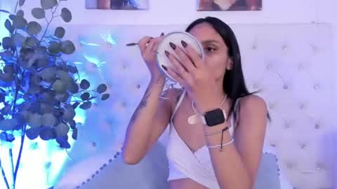 Sophia Paris online show from July 12, 2026, 2:57 am