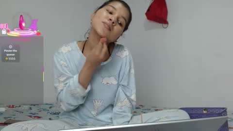 Snapshot of sophiabedford chatting on September 28, 2025, 5:07 pm Sophia Bedford online show from September 28, 2025, 5:07 pm