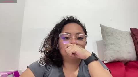 Snapshot of sophiaburton chatting on September 15, 2025, 1:38 am sophiaburton online show from September 15, 2025, 1:38 am