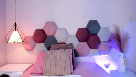 Snapshot of sophiacolliins chatting on September 11, 2025, 12:44 am sophiacolliins online show from September 11, 2025, 12:44 am