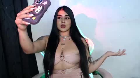 sophia online show from June 1, 2026, 12:01 am