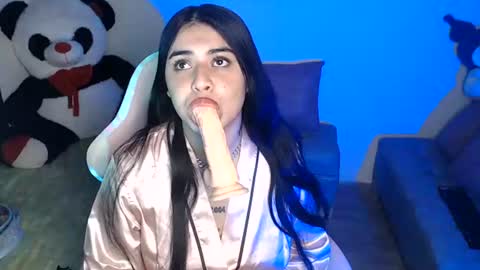 sophia online show from July 28, 2026, 11:37 pm