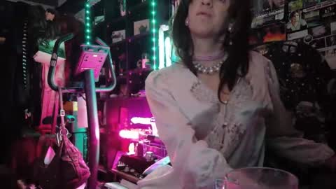 Sophie Satin1980 online show from May 15, 2026, 11:23 pm
