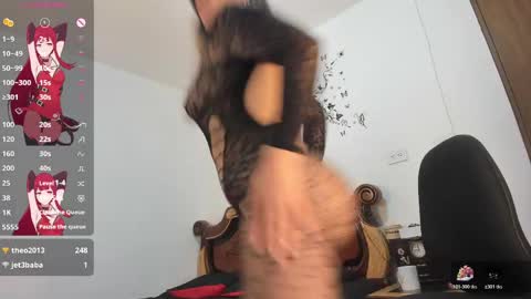 Snapshot of sophie_benett chatting on April 21, 2026, 1:42 am Sophie online show from April 21, 2026, 1:42 am