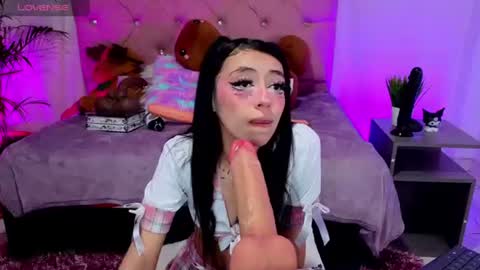 Sophie online show from June 24, 2026, 1:26 am