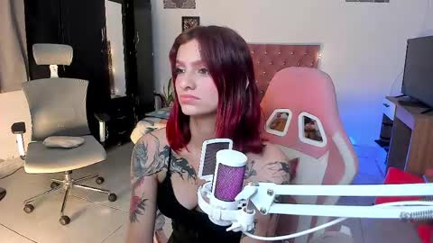 sophie doll online show from June 6, 2026, 2:05 am