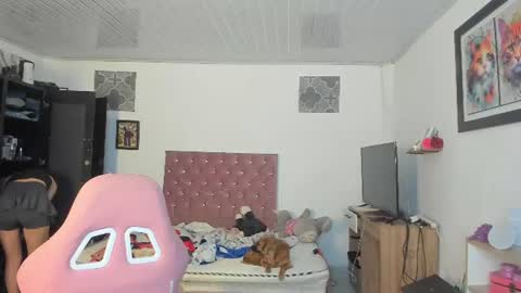 sophie doll online show from June 17, 2026, 6:49 am