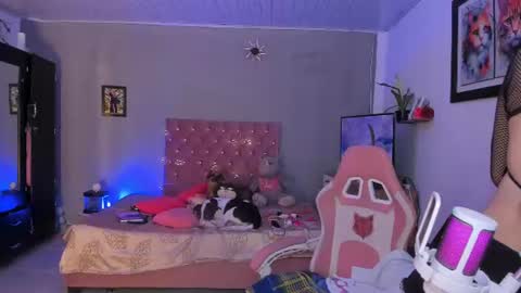 sophie doll online show from July 23, 2026, 7:12 pm