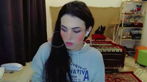 Snapshot of sophie_fantasy_hot chatting on February 24, 2026, 2:31 am Sophie Fantasys online show from February 24, 2026, 2:31 am