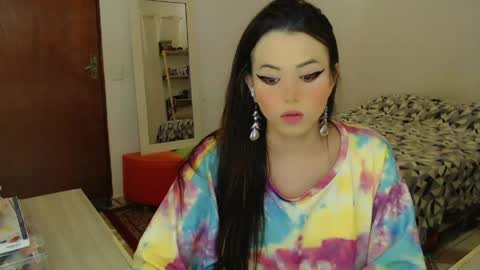 Sophie Fantasys online show from June 4, 2026, 8:20 am