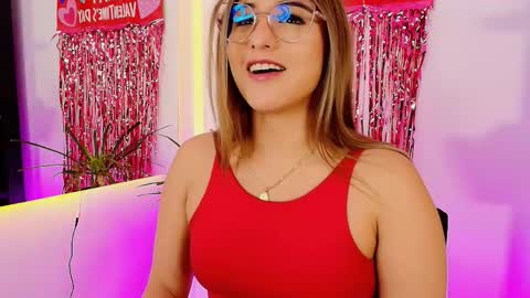 Snapshot of sophie_janner chatting on February 15, 2026, 12:40 am SOPHIE JANNER online show from February 15, 2026, 12:40 am