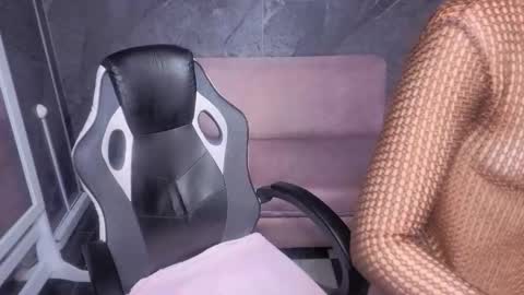 Snapshot of sophie_jones_b chatting on March 2, 2026, 12:45 pm sophie_jones_b online show from March 2, 2026, 12:45 pm