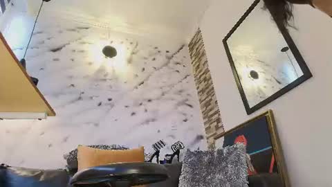 Sophie online show from June 26, 2026, 1:59 pm